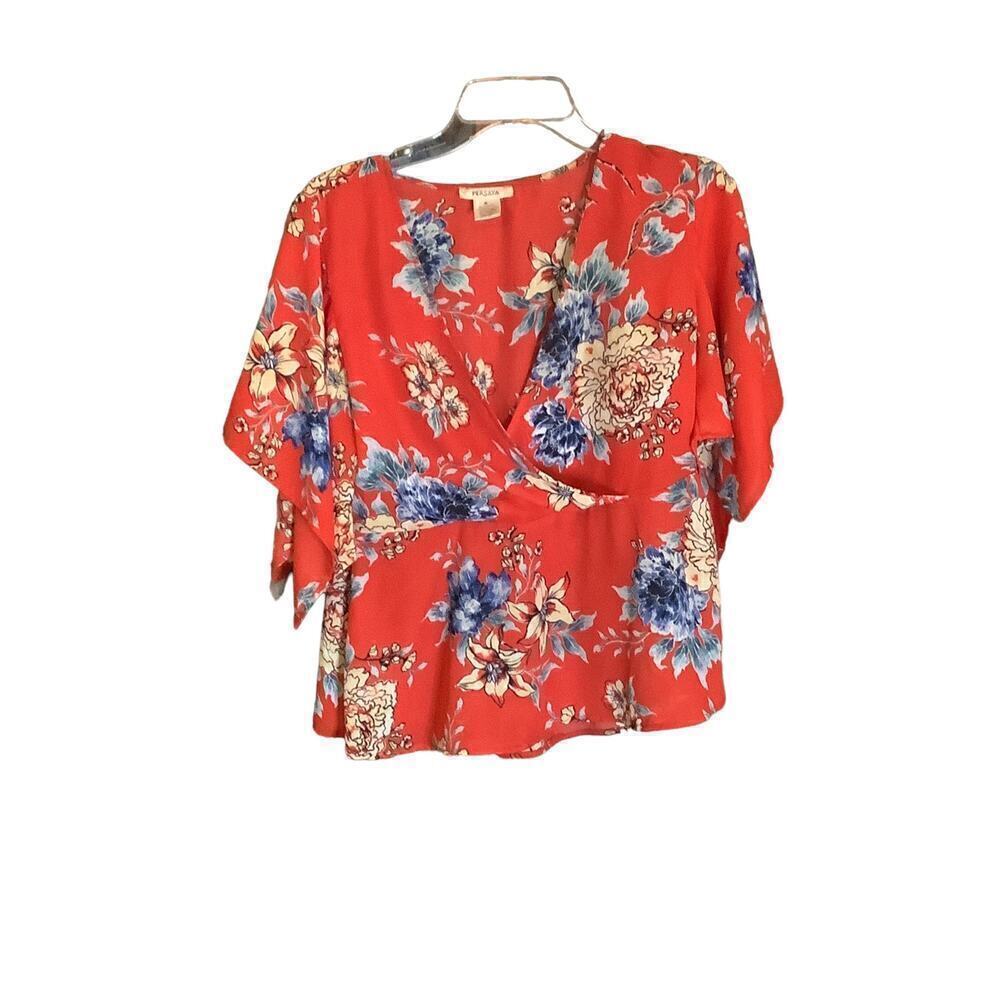Persaya Floral Top Medium Flowy Feminine